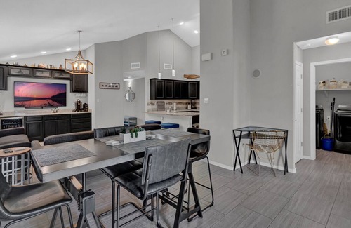 Biggs Field House | Calming Retreat
