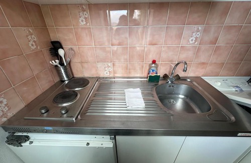 Sedan Apartment | Calvaire charmant studio rénové proche gare