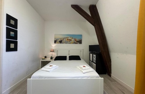 Sedan Apartment | Calvaire charmant studio rénové proche gare