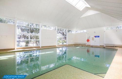 Callala Beach House | Calypso - 4 Mins Walk to Beach - Community Pool