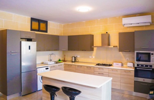 Xaghra Villa | Calypso Retreat - Three Bedroom Villa, Sleeps 6