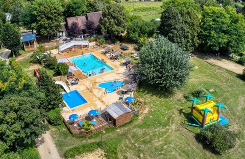 Saint-Cirq House | Camping Brin d'Amour * - MOBILE HOME PATIO YEAR 2012, 2 bedrooms + 2 bathrooms 4 people