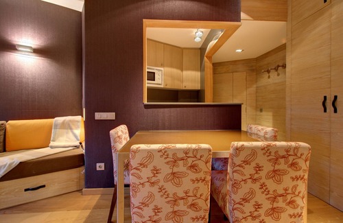 Baqueira Apartment | Camarote by Totiaran