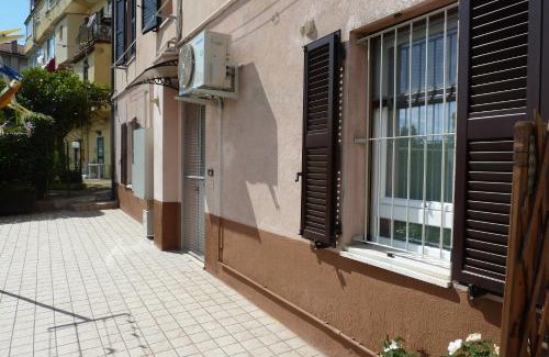 Camerano Apartment | Cambre Apartments