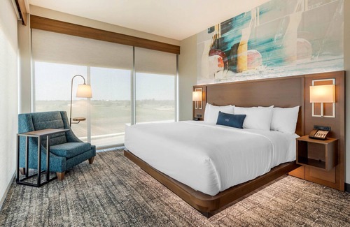 Bettendorf Hotel | Cambria Hotel Davenport Quad Cities