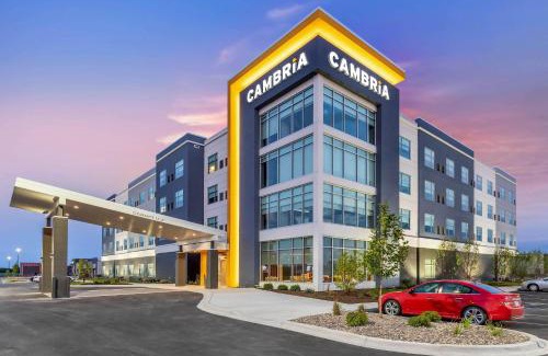 Bettendorf Hotel | Cambria Hotel Davenport Quad Cities