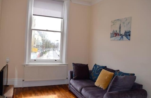 Belsize Park Apartment | Camden Apartment A/Apartment