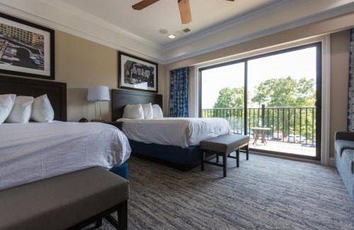 Lake Ozark Resort | Camden on the Lake Resort