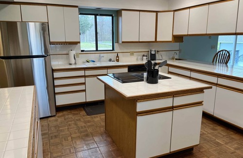 Lake of the Ozarks House | Camdenton Resort - 7 bedroom 3 bathroom house.