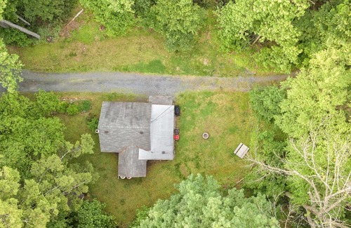 Tannersville House | Camelback cottage - on ONE ACRE & near local attractions
