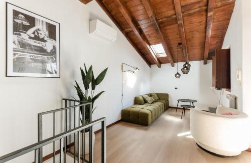 Acquaseria House | Camelia at the Lake - Acquaseria, San Siro by LoveComo