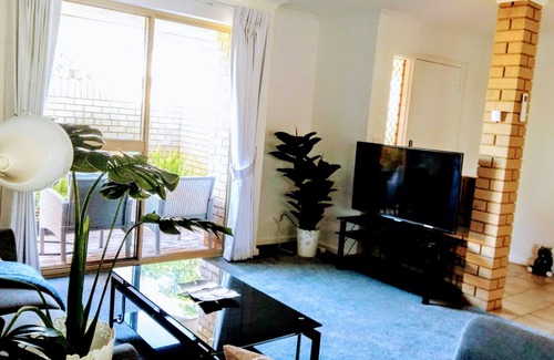 Dianella House | Camelias Boutique Cottage in Dianella