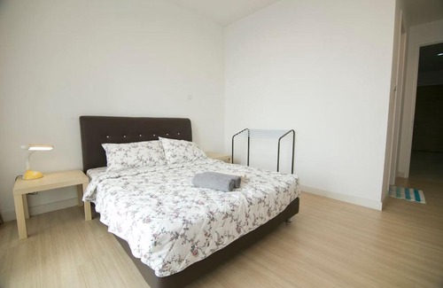 Bangsar South Apartment | Camellia Suite Bangsar by GuestReady