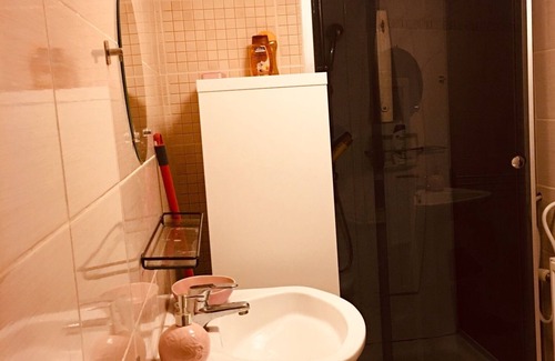 Drogenbos Other | Camera con vista, beautiful double room in Uccle