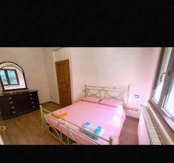 Stiava House | Camera in villa con piscina