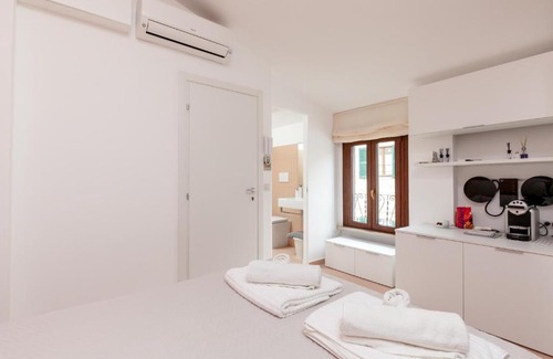 Macerata House | Camera Paradiso, Sferisterio