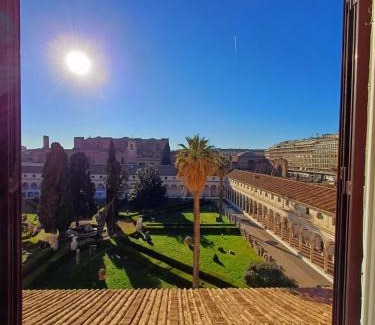 Rione XVIII Castro Pretorio House | Camera x2 con splendida vista sulle Terme di Diocleziano e sul Chiostro di Michelangelo