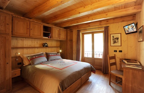Cogne House | Camere Hostellerie HIBOU