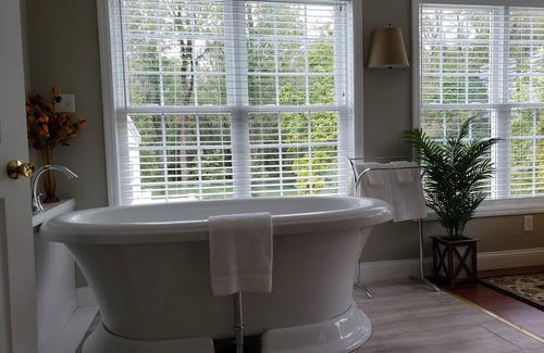 Mount Joy Bed & Breakfast | Cameron Estate Inn & Restaurant