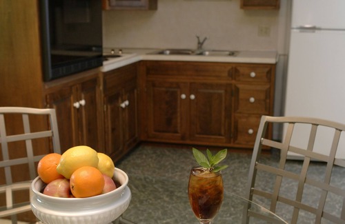 Mount Joy Bed & Breakfast | Cameron Estate Inn & Restaurant