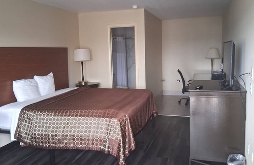 Victoria Hotel | Cameron Inn & suites