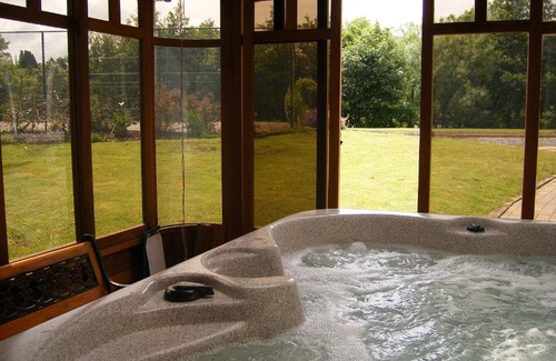 Oughterard Bed & Breakfast | Camillaun Lodge with Lough Corrib Boat Hire