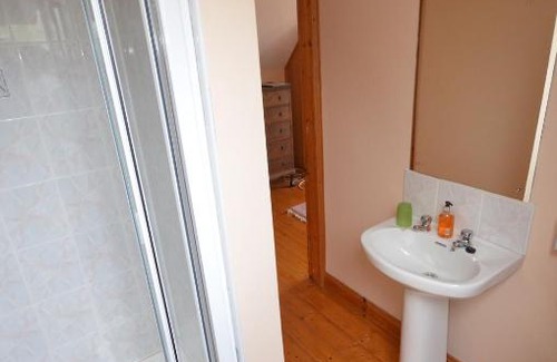 Oughterard Bed & Breakfast | Camillaun Lodge with Lough Corrib Boat Hire