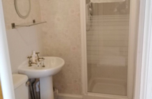 Aberdeen West End House | Camillia Guest House