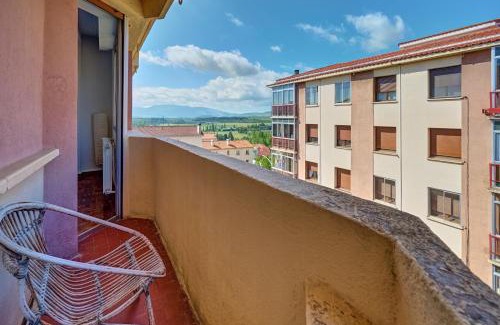 Echavacoiz Apartment | Camino Pamplona 5 by Clabao