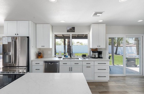 Raskin Estates House | Camino Santo