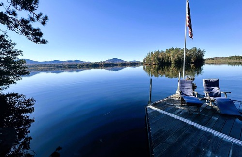 Saranac Lake House | Camp Bear Claw, private home on the shores of Oseetah Lake.