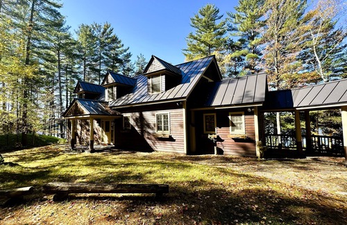 Saranac Lake House | Camp Bear Claw, private home on the shores of Oseetah Lake.