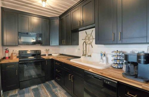 Delacroix House | Camp Conex Hopedale, La
