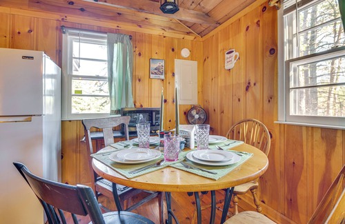 Waterboro Cabin | 'Camp Crescendo' Rustic Waterboro Cabin By Lake