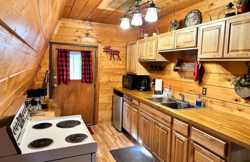 Overgaard Cabin | Camp Knotty Pines | Pet friendly, Kayaks included