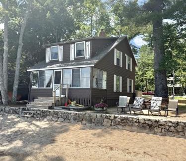 Sebago Villa | CAMP LINDY LIMIT 7 cottage
