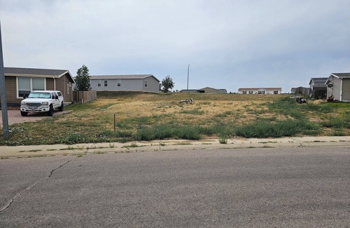 Gillette RV Rental | Camp on city lots in Gillette across the street from the Camplex.