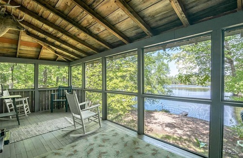 Rainbow Lake Cabin | Camp Oxbow on Rainbow Lake in the heart of the Adirondack Mountains