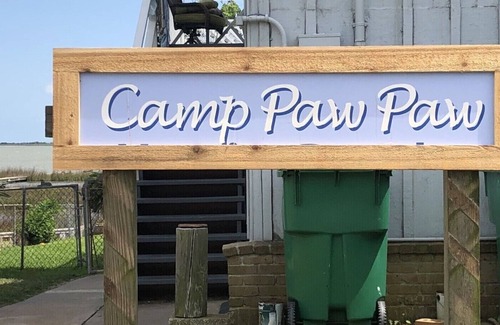 Palacios House | Camp Paw Paw: Relaxing, Sunning,,Heated Pool, Kayaking :Winter Texans Welcome
