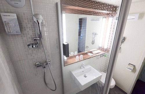 Chambray-les-Tours Hotel | Campanile Chambray Les Tours