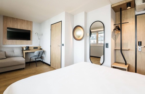 Le Blanc-Mesnil Hotel | Campanile Le Blanc Mesnil