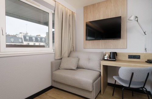 Le Blanc-Mesnil Hotel | Campanile Le Blanc Mesnil