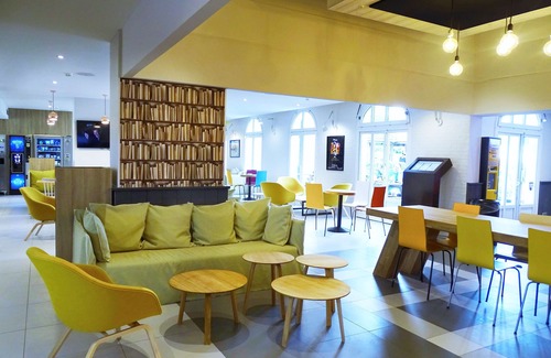 Magny-le-Hongre Hotel | Campanile Val de France