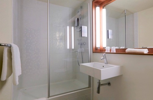Villejust Hotel | Campanile Villejust - ZA Courtaboeuf