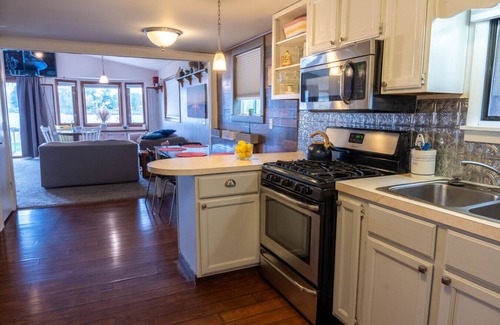 Alto House | Campau Lake 4 Cottages in a row