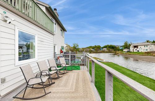 Bayshore - Klatt House | Campbell Lake Escape