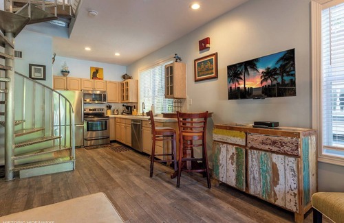 Historic Seaport House | Campbell Suite in Key West