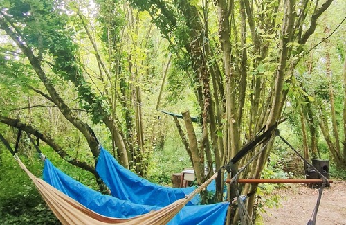 Bouges-le-Chateau RV Rental | Campement Privatisé Aménagé EN Pleine Nature Près DU ZOO DE Beauval