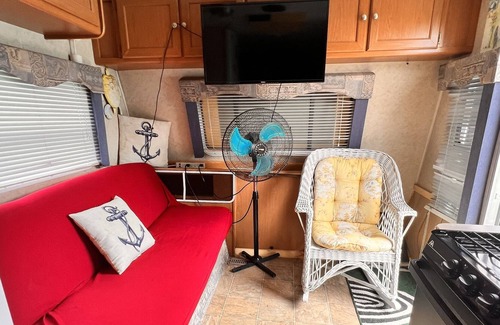Cabo Rojo RV Rental | Camper Para dos Personas