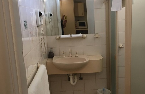 Camperdown Hotel | Camperdown Cascade Motel